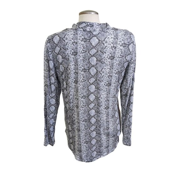 Maurices Womens Long Sleeve Top Size L White Gray Snakeskin Mock Neck Stretch - Picture 4 of 6